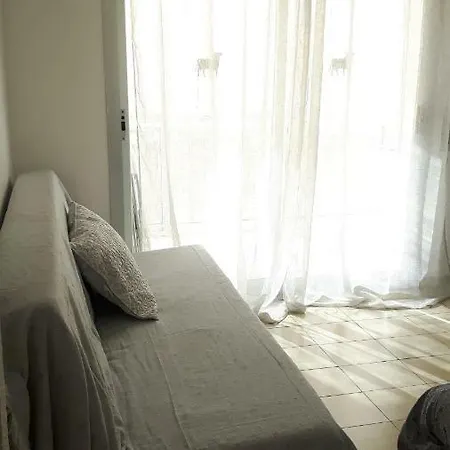 Appartement Lorena 18 *